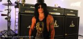 Slash solo 2012 soundcheck_walmart soundcheck (10)